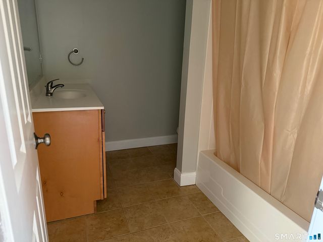 57 Hollis Drive 57, Meriden, CT 06451