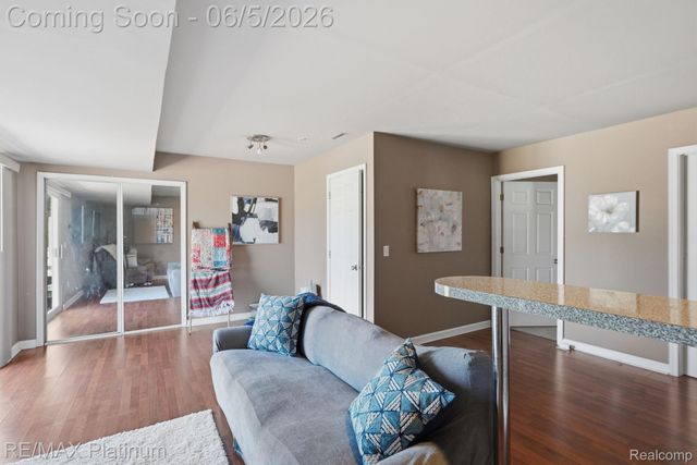 1714 Newgate Lane, Hartland Township, MI 48843