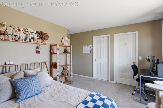 1714 Newgate Lane, Hartland Township, MI 48843