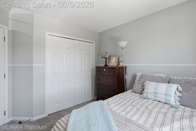 1714 Newgate Lane, Hartland Township, MI 48843
