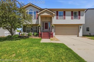 1714 Newgate Lane, Hartland Township, MI 48843