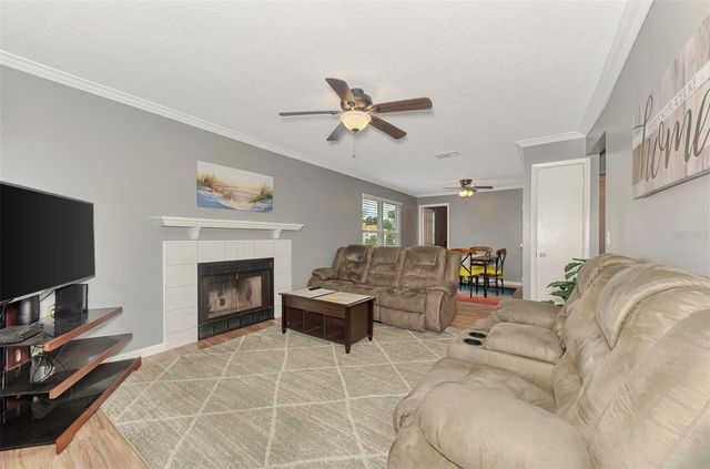 3802 59TH AVENUE W 4113, Bradenton, FL 34210