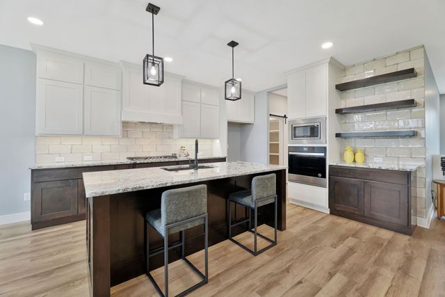 156 S Blue Bells Cir, Garden Plain, KS 67050