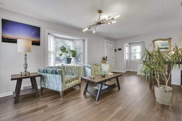 932 Mcclain Road, Columbus, OH 43212