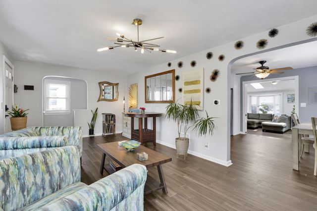 932 Mcclain Road, Columbus, OH 43212