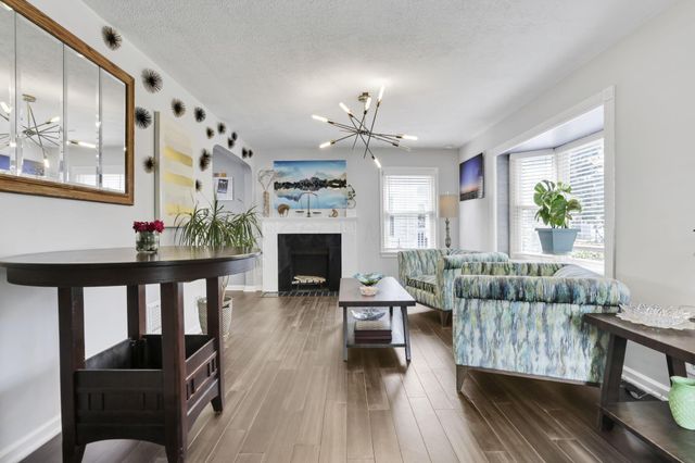 932 Mcclain Road, Columbus, OH 43212