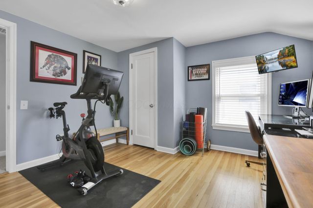 932 Mcclain Road, Columbus, OH 43212