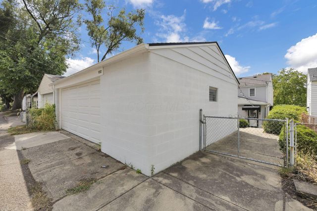 932 Mcclain Road, Columbus, OH 43212