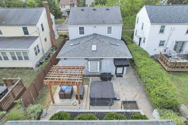 932 Mcclain Road, Columbus, OH 43212