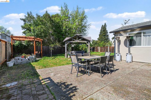 936 Santa Cruz Dr, Pleasant Hill, CA 94523