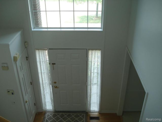 1798 Shepherds Drive, Troy, MI 48084
