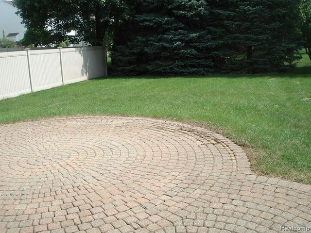 1798 Shepherds Drive, Troy, MI 48084