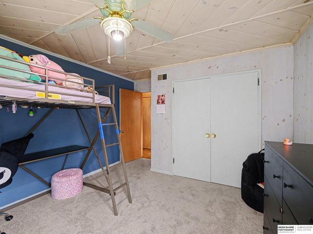 9660 N 29th Street, Omaha, NE 68112