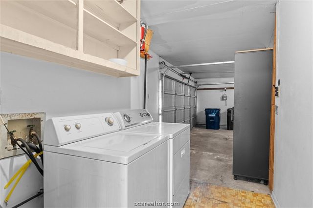 1201 Hawk Tree Drive, College Station, TX 77845