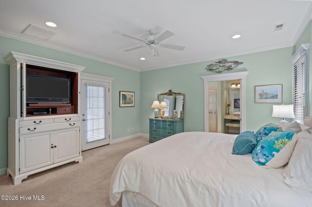7802 Beachcomber Court, Wilmington, NC 28411