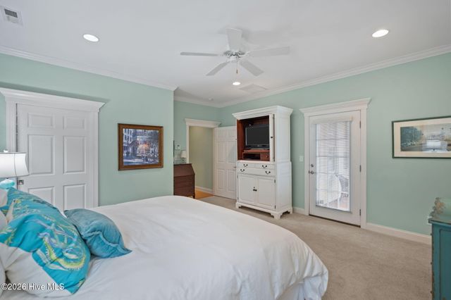 7802 Beachcomber Court, Wilmington, NC 28411