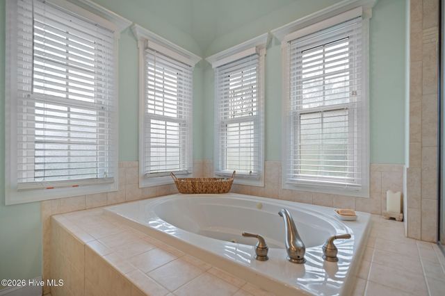 7802 Beachcomber Court, Wilmington, NC 28411