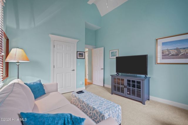 7802 Beachcomber Court, Wilmington, NC 28411