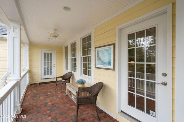 7802 Beachcomber Court, Wilmington, NC 28411