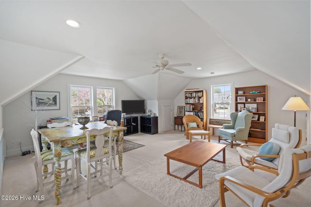 7802 Beachcomber Court, Wilmington, NC 28411