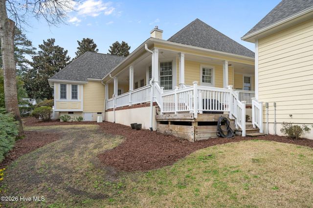 7802 Beachcomber Court, Wilmington, NC 28411