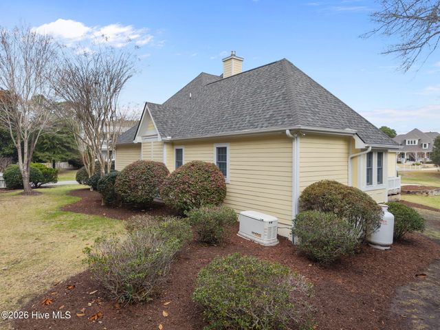 7802 Beachcomber Court, Wilmington, NC 28411