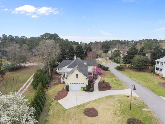 7802 Beachcomber Court, Wilmington, NC 28411