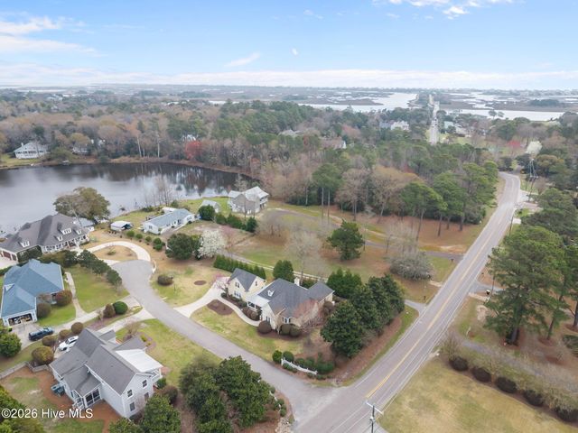 7802 Beachcomber Court, Wilmington, NC 28411