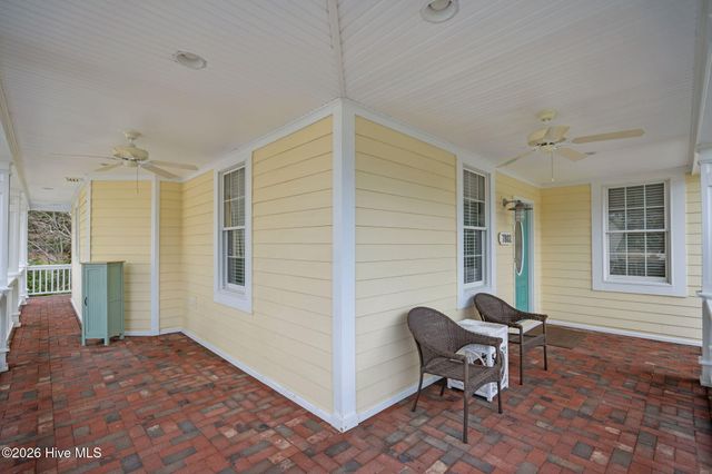 7802 Beachcomber Court, Wilmington, NC 28411