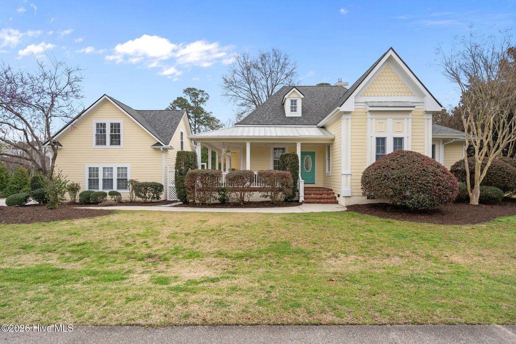 7802 Beachcomber Court, Wilmington, NC 28411