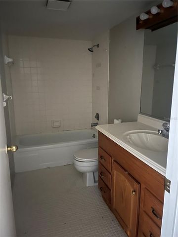 4300 BAYWOOD BOULEVARD B105, Mount Dora, FL 32757