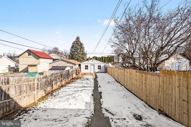 138 S 5TH AVE, Lebanon, PA 17042