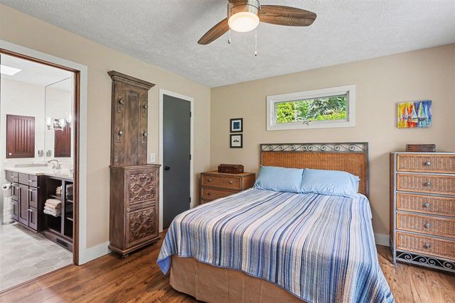 541 Mason Street, Saugatuck, MI 49453
