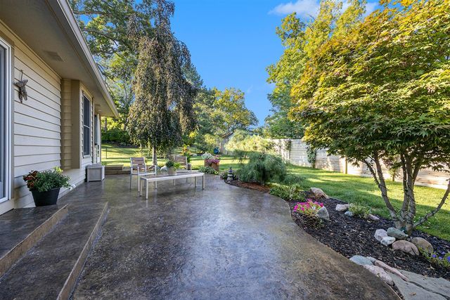541 Mason Street, Saugatuck, MI 49453