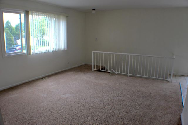 872 Cambridge Place 126D, Wheeling, IL 60090