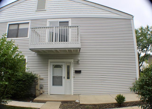 872 Cambridge Place 126D, Wheeling, IL 60090