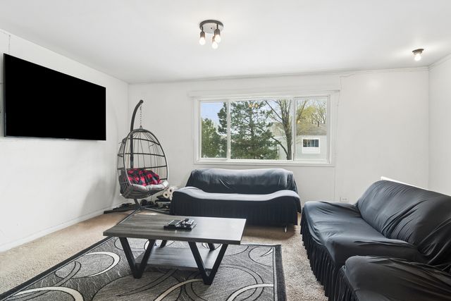 872 Cambridge Place 126D, Wheeling, IL 60090