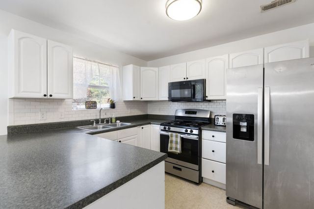 408 Amberton Ct, Antioch, TN 37013