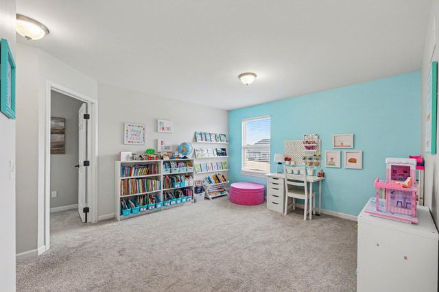 48736 Carnegie Way, Macomb Twp, MI 48042