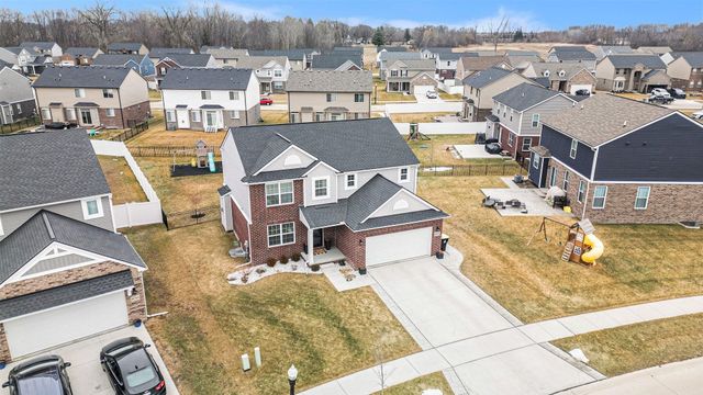 48736 Carnegie Way, Macomb Twp, MI 48042