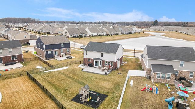 48736 Carnegie Way, Macomb Twp, MI 48042