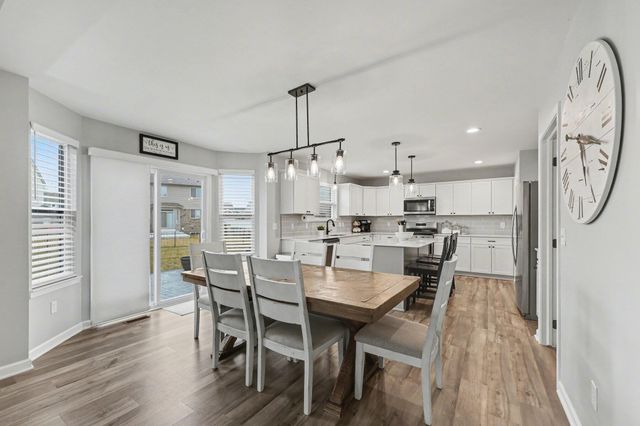 48736 Carnegie Way, Macomb Twp, MI 48042