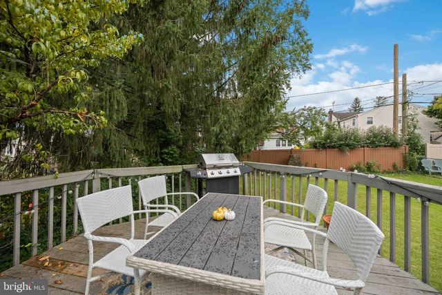 2016 MORELAND RD, Abington, PA 19001