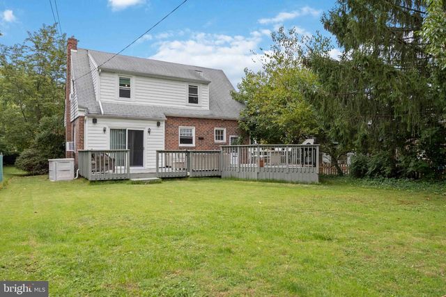 2016 MORELAND RD, Abington, PA 19001