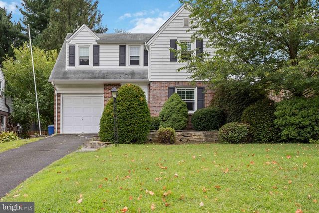 2016 MORELAND RD, Abington, PA 19001