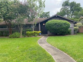9614 Greenwillow Street, Houston, TX 77096