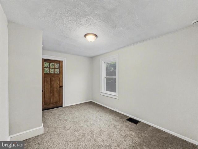 596 N PLUM ST, Lancaster, PA 17602