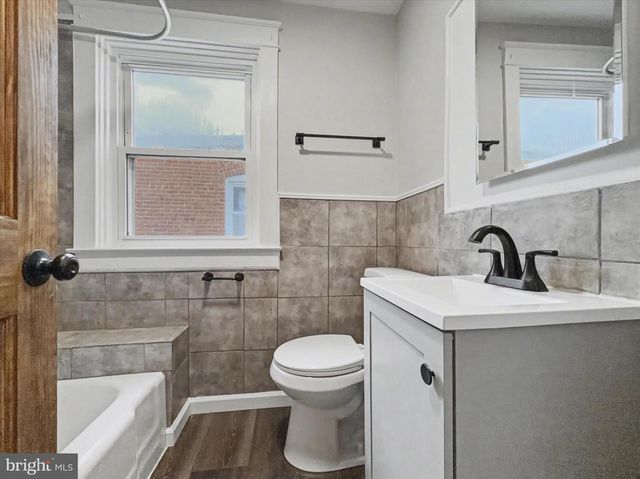 596 N PLUM ST, Lancaster, PA 17602