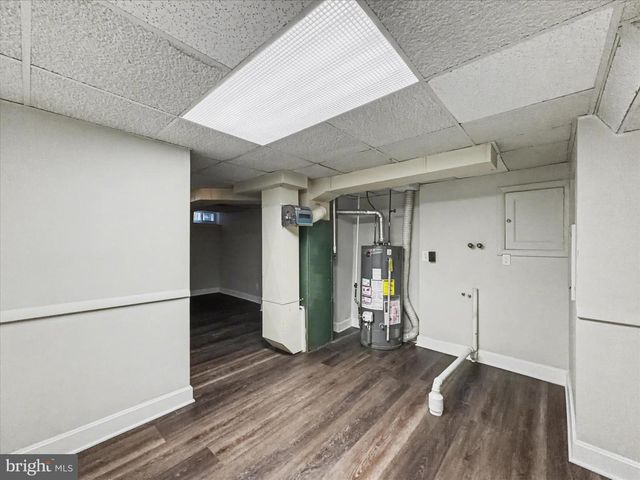 596 N PLUM ST, Lancaster, PA 17602