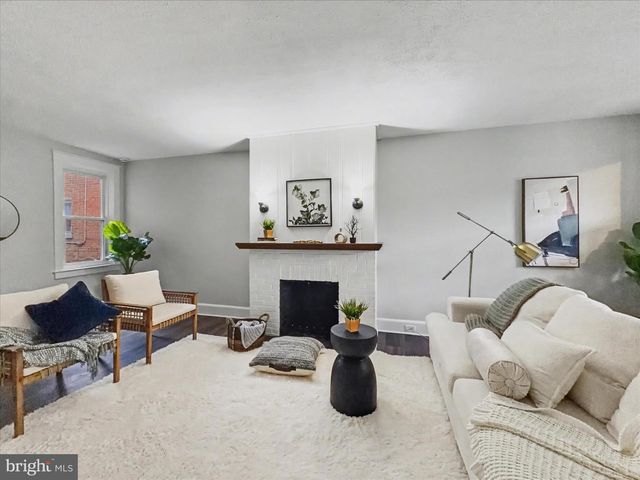 596 N PLUM ST, Lancaster, PA 17602